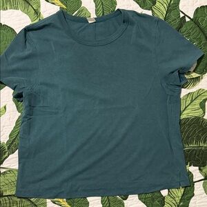 Lululemon tee